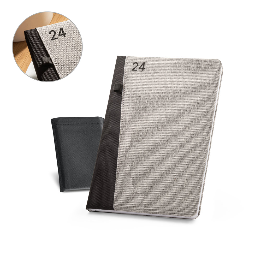 RD 66206-Agenda personalizada diária em rPET 21 x 14,8 cm